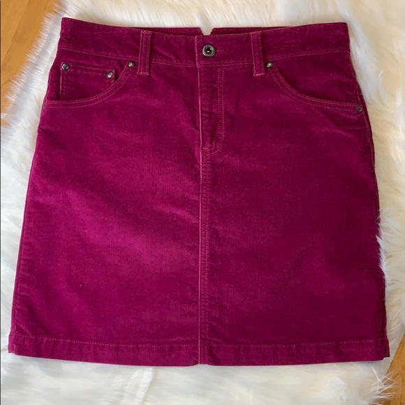 GAP Dresses & Skirts - 3/$30 GAP corduroy stretch skirt